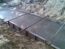 Lean Concrete Bed